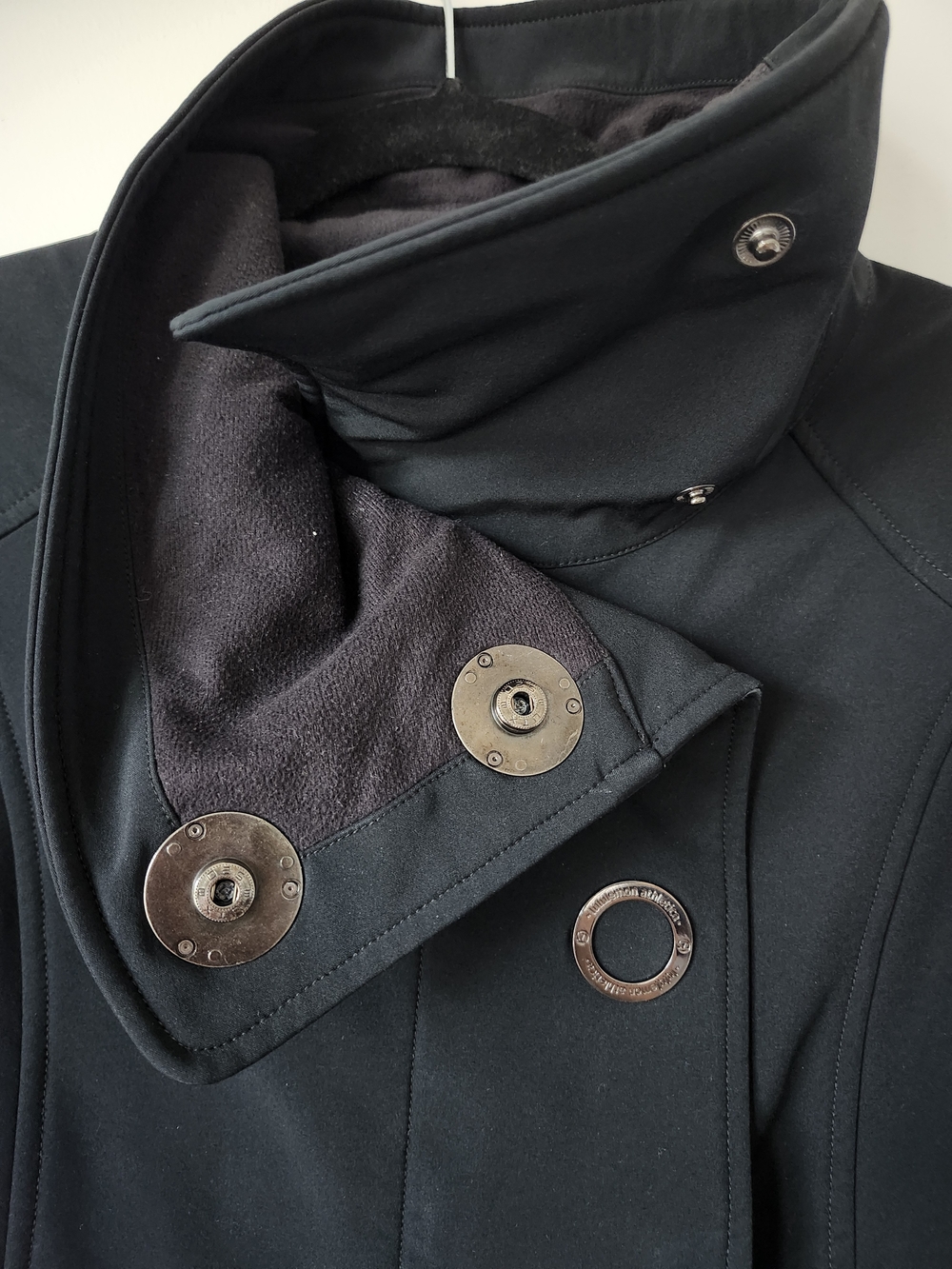 Lululemon Black Audrey Soft Shell Long Jacket Zipper & Snaps Pocket - Picture 11 of 15